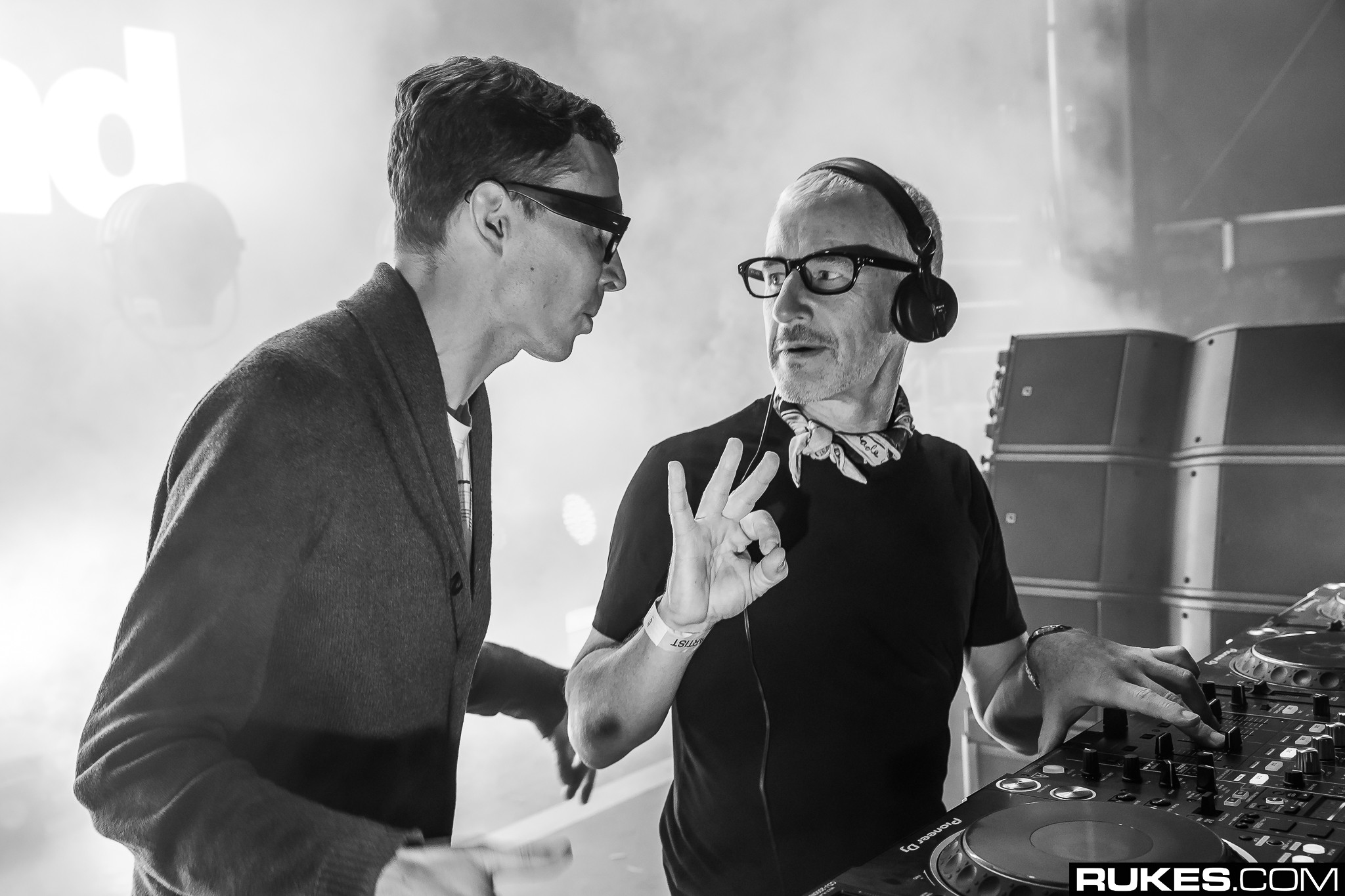 Tony from Above & Beyond delivers breathtaking DJ set in Santorini EDM Honey